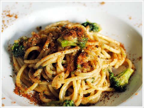 spaghettone alla bottarga e broccoli2.jpg