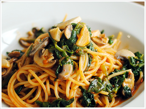 spaghetti alla nduja con spinaci.jpg